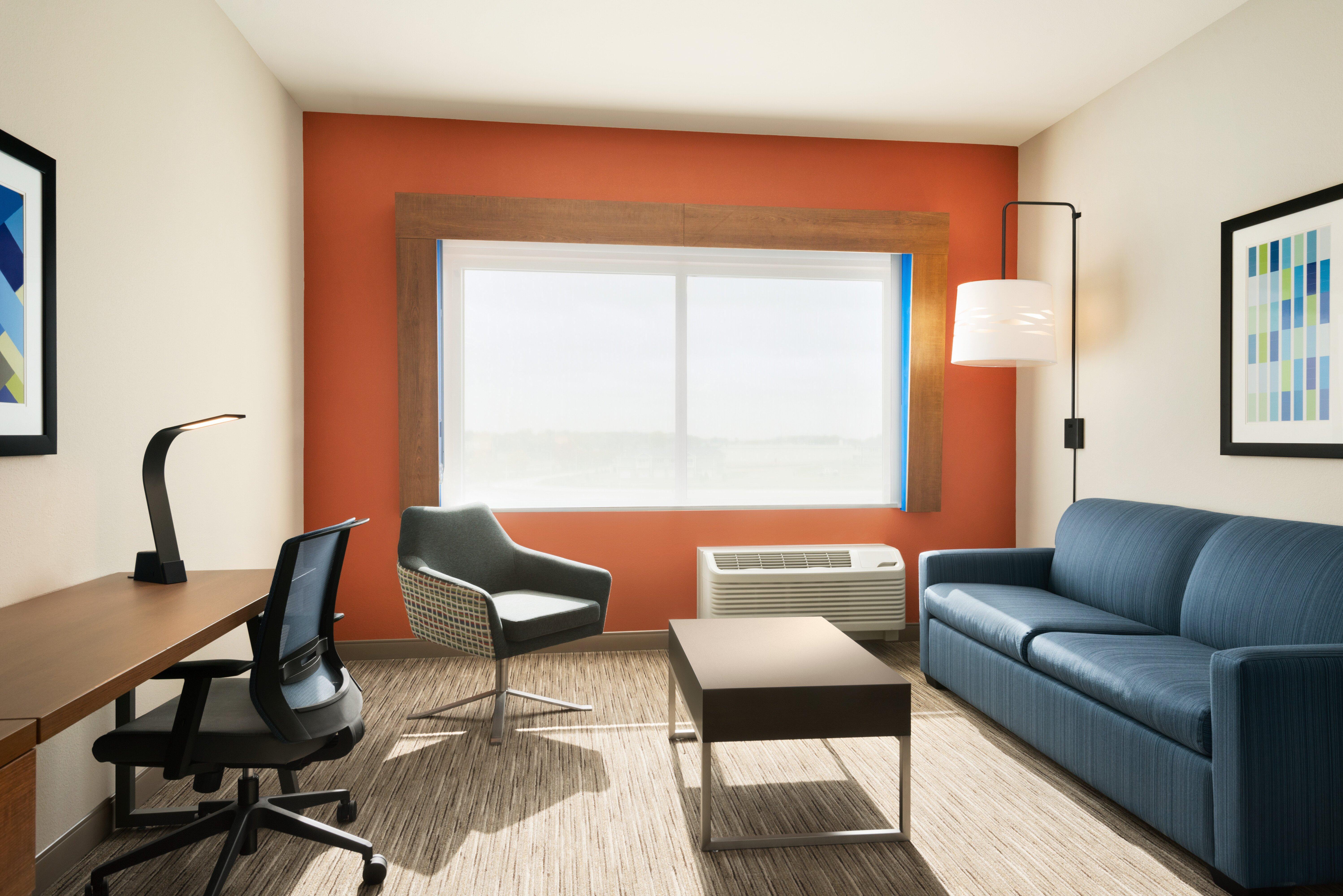 Holiday Inn Express & Suites - Beaver Dam By Ihg Exterior photo